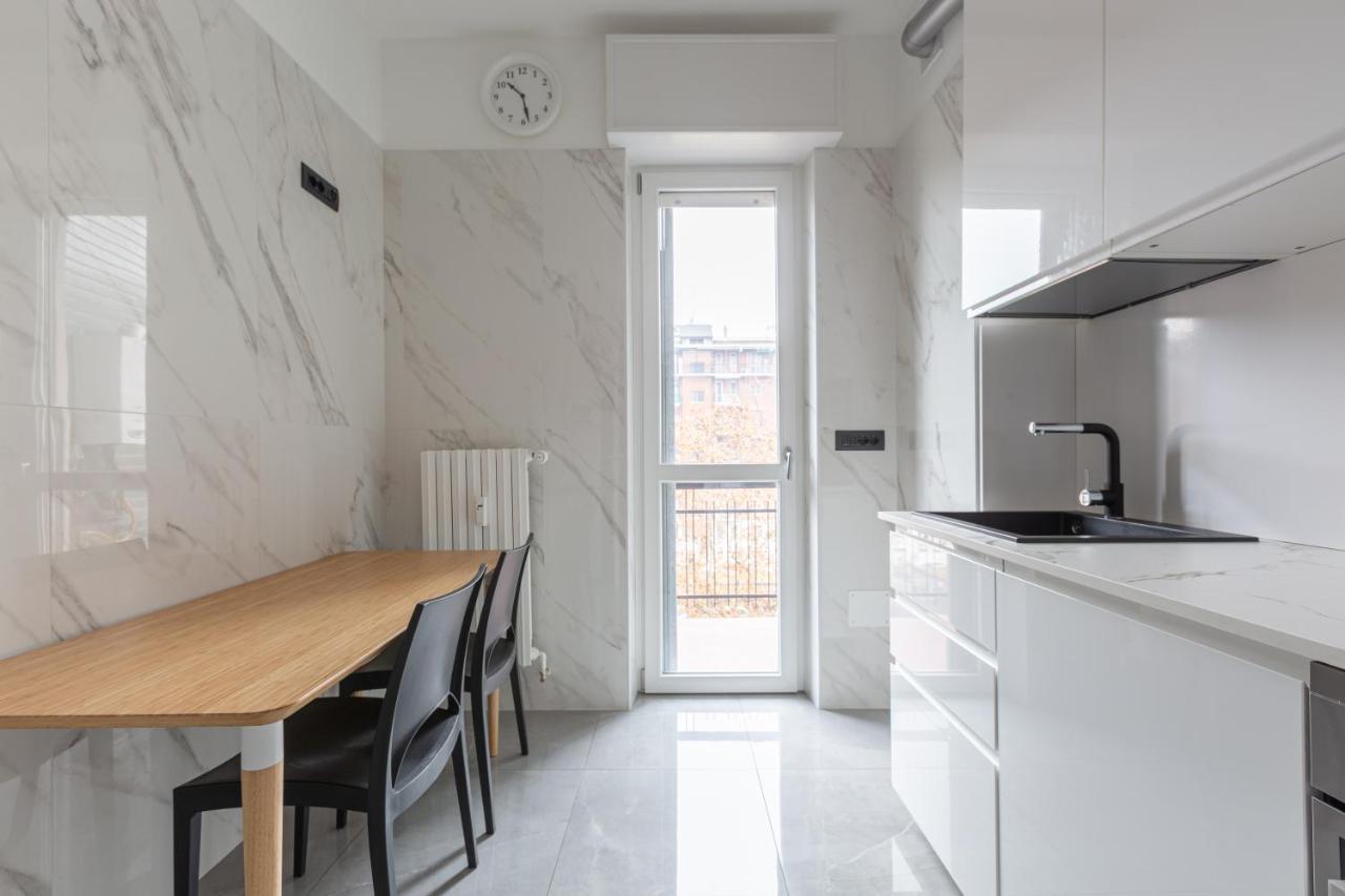 Bnbutler - Largo Promessi Sposi - Moderno E Confortevole Milan Luaran gambar