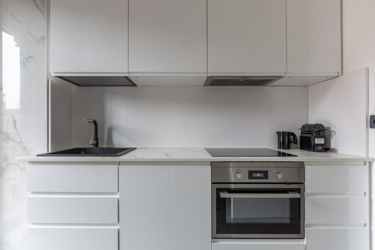 Bnbutler - Largo Promessi Sposi - Moderno E Confortevole Milan Luaran gambar